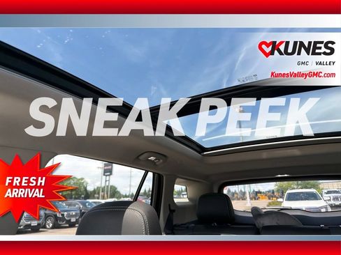 Used 2022 GMC Terrain Denali AWD/4WD image 2