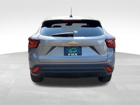 Certified 2024 Chevrolet Trax LS FWD image 4