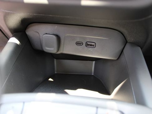 Certified 2025 Chevrolet Trax LS FWD image 21