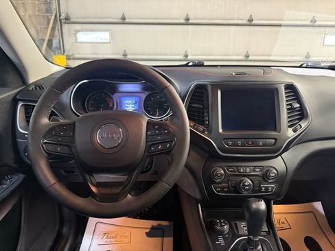 Used 2023 Jeep Cherokee Trailhawk w/ Sun & Sound Group image 4