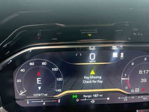 Used 2022 GMC Sierra 1500 Elevation w/ Preferred Package image 5