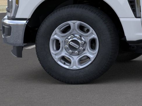 New 2026 Ford F250 XLT w/ XLT Premium Package image 19