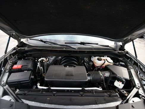 Used 2024 Chevrolet Suburban LT AWD/4WD image 25