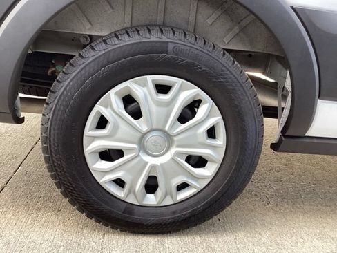 Used 2025 Ford Transit 350 XLT RWD image 8