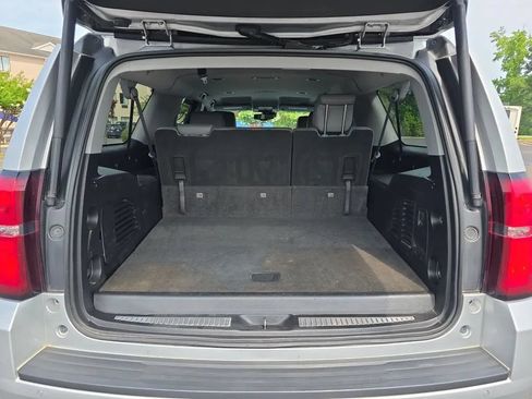 Used 2017 Chevrolet Suburban LT AWD/4WD image 51