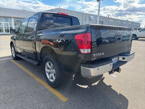 Used 2014 Nissan Titan SV w/ SV Value Truck Package AWD/4WD image 6