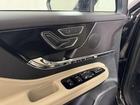 New 2026 Lincoln Corsair Premiere AWD/4WD image 15
