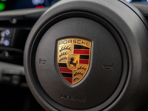 Certified 2022 Porsche Taycan 4 Cross Turismo image 22