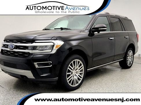 Used 2023 Ford Expedition Limited AWD/4WD image 1