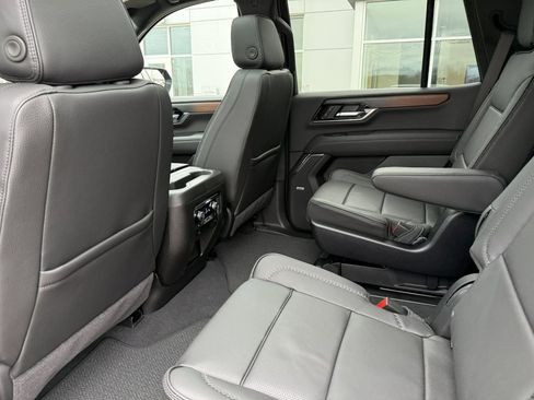 New 2026 GMC Yukon Denali image 12