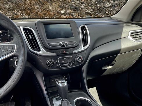 Used 2021 Chevrolet Equinox LT image 6