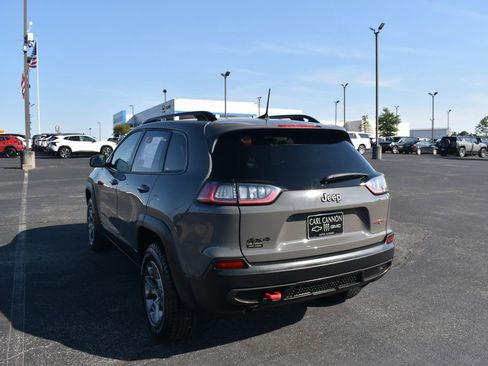 Used 2022 Jeep Cherokee Trailhawk w/ Comfort/Convenience Group AWD/4WD image 9