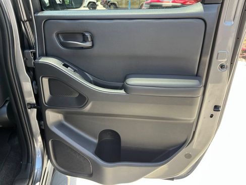 Used 2024 Nissan Frontier S AWD/4WD image 24