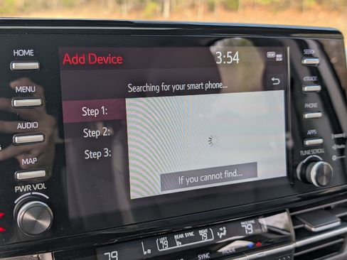 Used 2023 Toyota Sienna XLE image 29