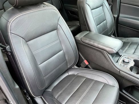 Used 2020 GMC Acadia Denali w/ GMC Pro Grade Package image 31