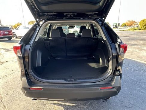 Used 2025 Toyota RAV4 XLE image 17