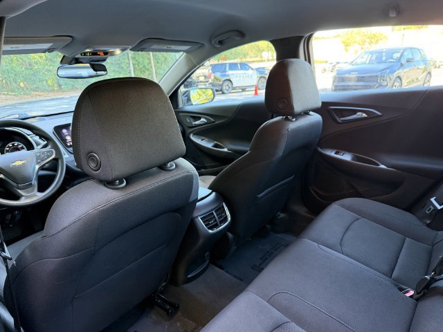 Used 2025 Chevrolet Malibu LT FWD image 25