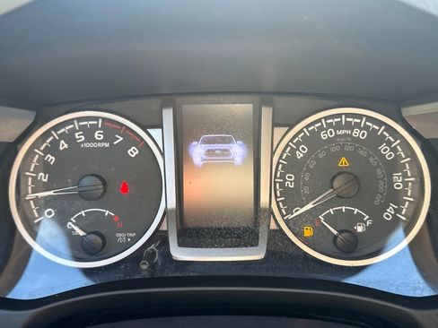 Used 2020 Toyota Tacoma SR5 image 19
