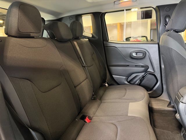 Used 2019 Jeep Renegade Altitude w/ Quick Order Package 2XM FWD image 22