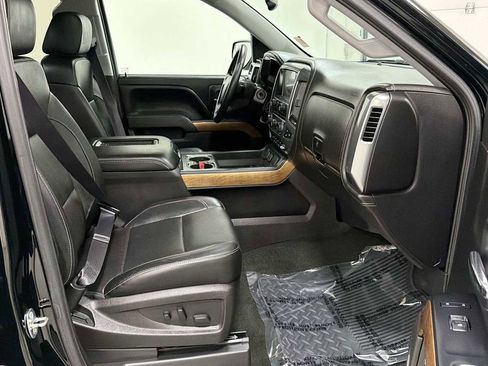 Used 2016 Chevrolet Silverado 1500 LTZ w/ LTZ Plus Package AWD/4WD image 30