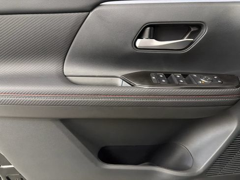 New 2026 Nissan Kicks SR FWD image 22