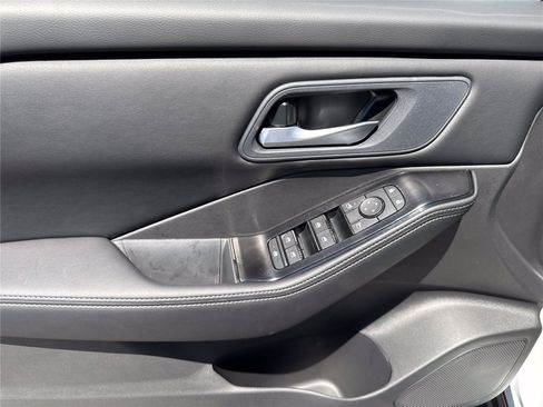 New 2026 Nissan Rogue SV w/ Cold Weather Package FWD image 17