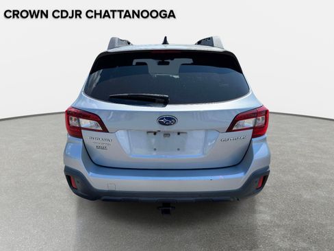 Used 2019 Subaru Outback 2.5i Limited AWD/4WD image 5