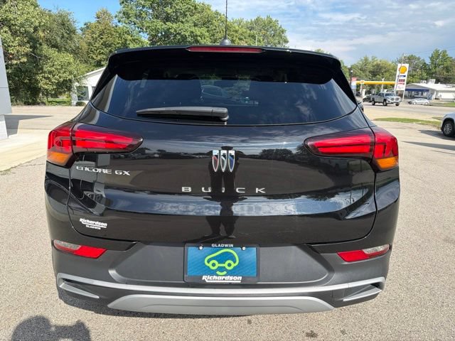 Certified 2024 Buick Encore GX Preferred w/ Comfort Package FWD image 4