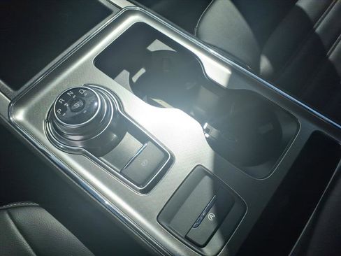 Certified 2022 Ford Edge SEL w/ Convenience Package image 19