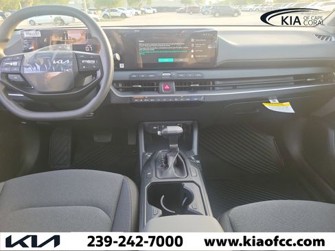 New 2026 Kia K4 FWD image 18