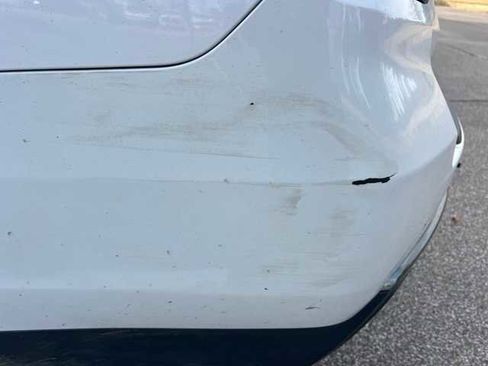 Used 2021 GMC Yukon AT4 w/ AT4 Premium Package image 11