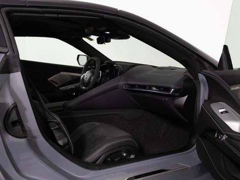 Used 2024 Chevrolet Corvette Z06 image 36