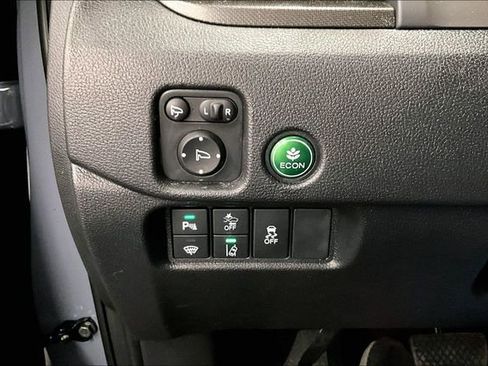 Used 2025 Honda Passport TrailSport image 38