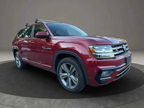 Used 2018 Volkswagen Atlas SEL w/ R-Line Package AWD/4WD image 3