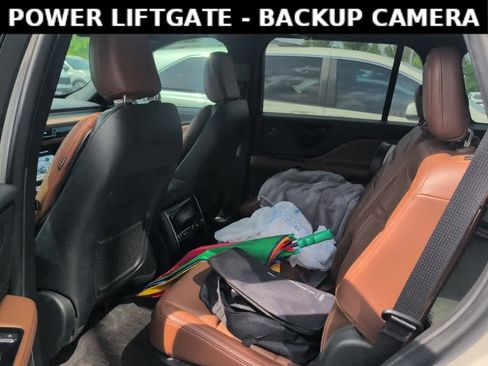 Used 2021 Lincoln Aviator Grand Touring w/ Class IV Trailer Tow Package AWD/4WD image 6