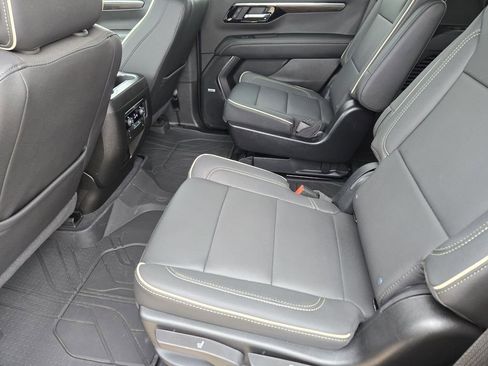 Used 2026 Chevrolet Tahoe Premier AWD/4WD image 20