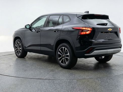 Used 2025 Chevrolet TrailBlazer LT image 6