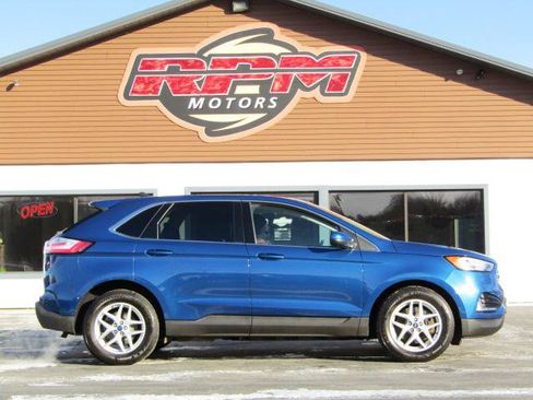 Used 2021 Ford Edge SEL w/ Cargo Accessory Package image 3