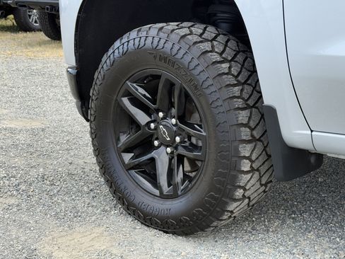 Certified 2021 Chevrolet Silverado 1500 Custom Trail Boss image 31