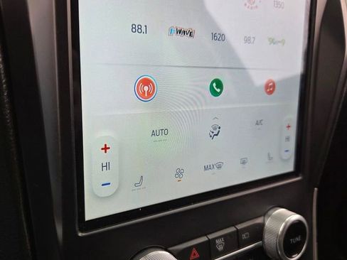 Used 2022 Ford Edge SEL w/ Convenience Package image 19