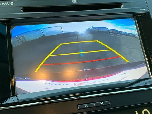 Used 2016 Toyota Avalon Limited w/ Toyota Safety Sense Package image 31