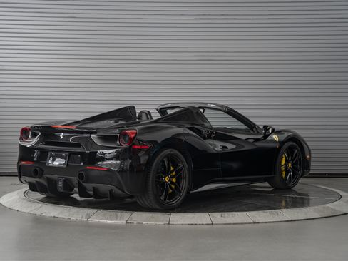 Certified 2018 Ferrari 488 Spider RWD image 5