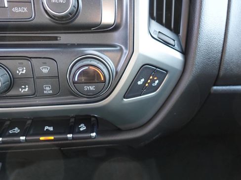 Used 2018 Chevrolet Silverado 1500 LT w/ All Star Edition image 42