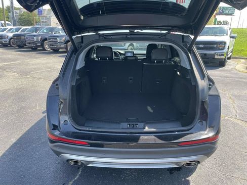 Used 2021 Lincoln Corsair AWD w/ Premium Package image 10