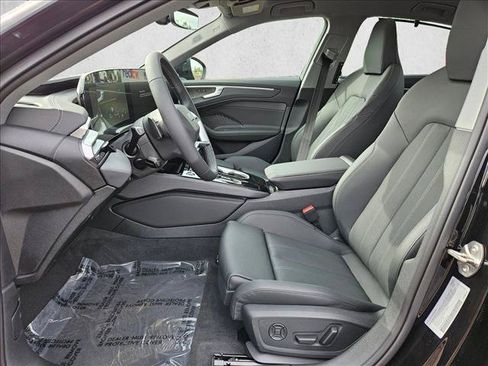 New 2026 Audi A6 Premium Plus AWD/4WD image 4