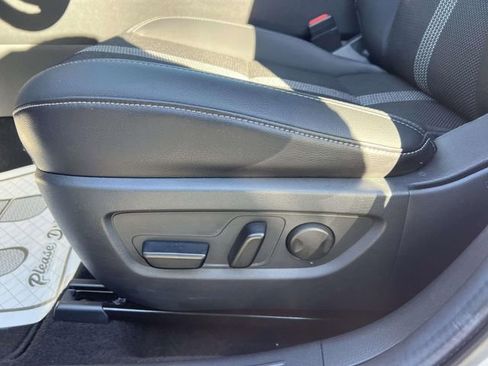 Used 2025 MAZDA CX-50 AWD 2.5 S w/ Cargo Package image 17