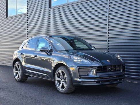 New 2026 Porsche Macan image 9
