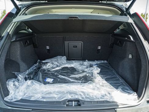 New 2026 Volvo XC40 B5 Plus w/ Protection Package Premier AWD/4WD image 10