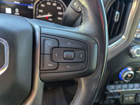 Used 2022 GMC Sierra 3500 Denali w/ Denali Ultimate Package image 19