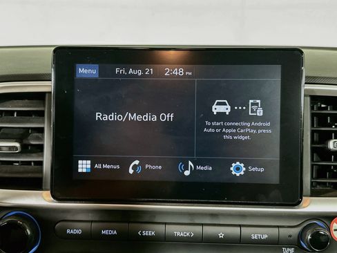 Used 2025 Hyundai Venue SEL FWD image 18